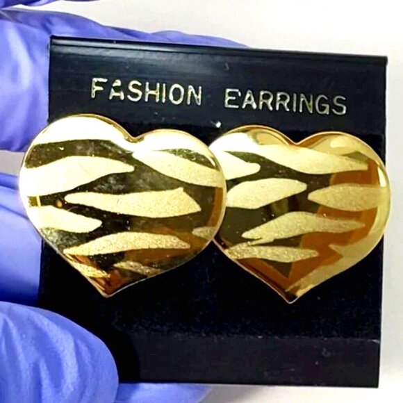 Bold Gold Tone Zebra Print Stud Earrings – Retro Animal Print Statement Jewelry - Picture 1 of 7